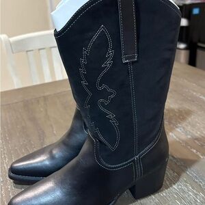 Black Western-Style Big Girl  Boots- size 5